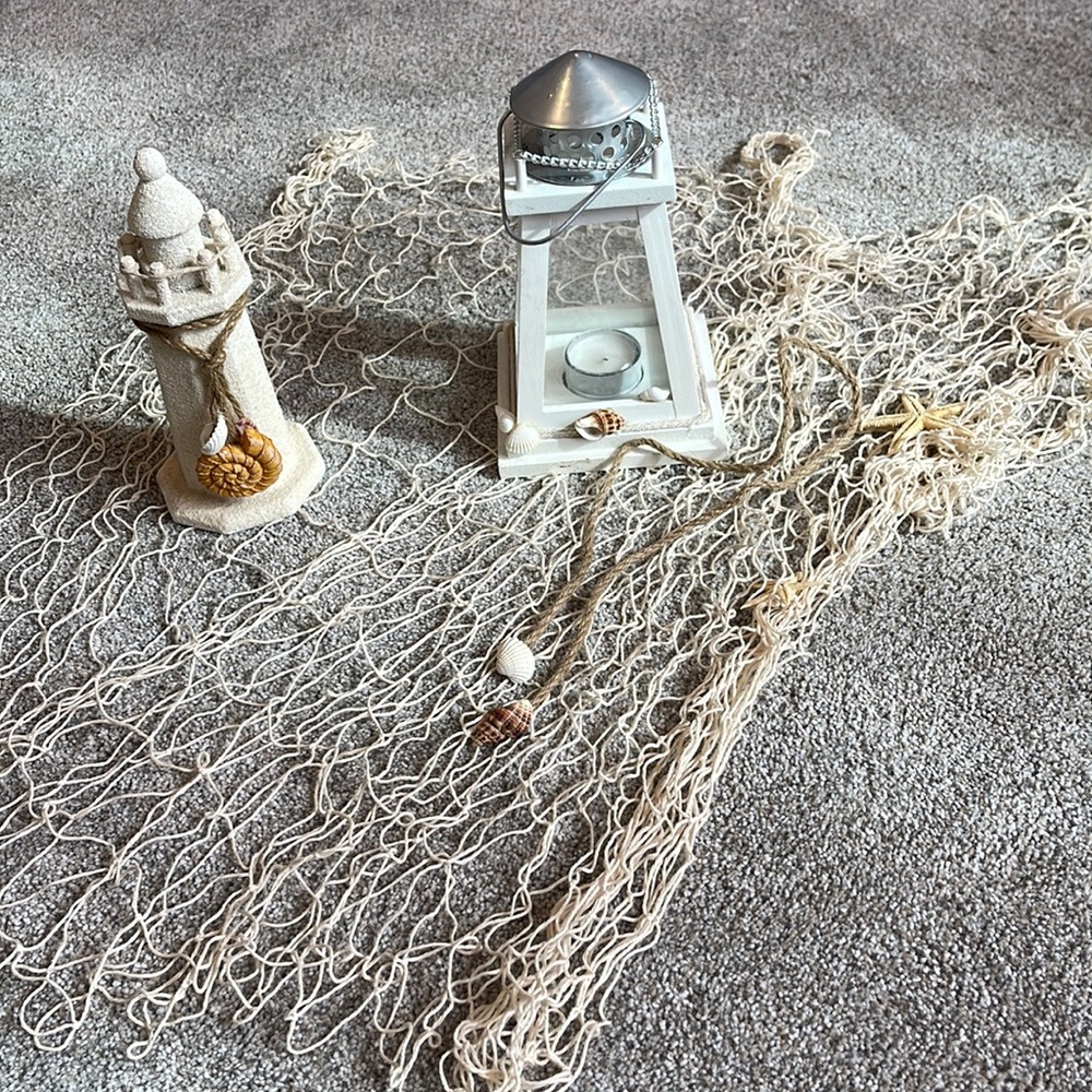 🛍️ Nautical Decor Bundle: Lighthouse, Lantern, Netting